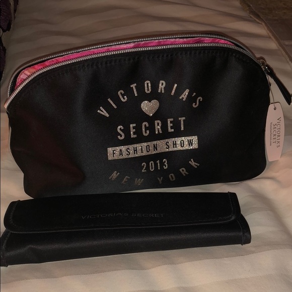 Victoria Vynn ™ - BRUSH CASE Black